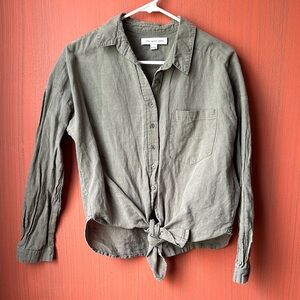 The Good Jane Olive Green Button-Up Shirt M